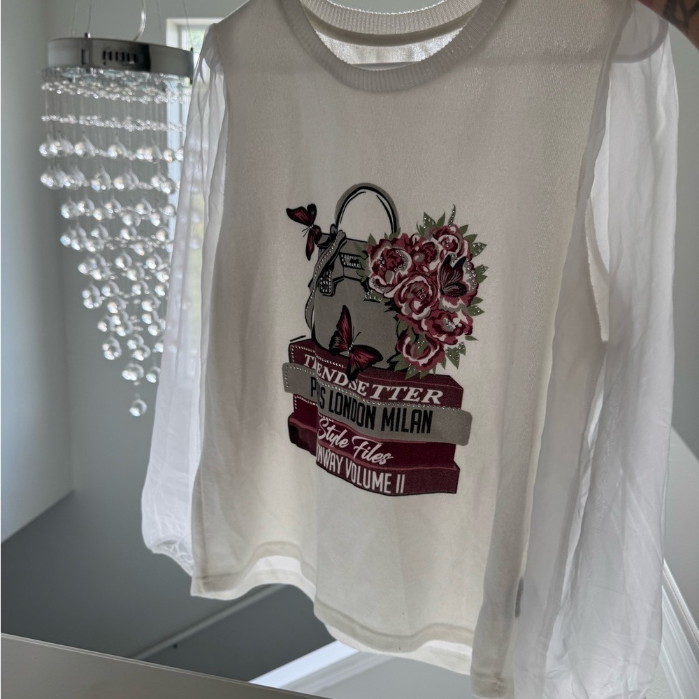 Trendy White Long Sleeve Women's Top with Floral Print